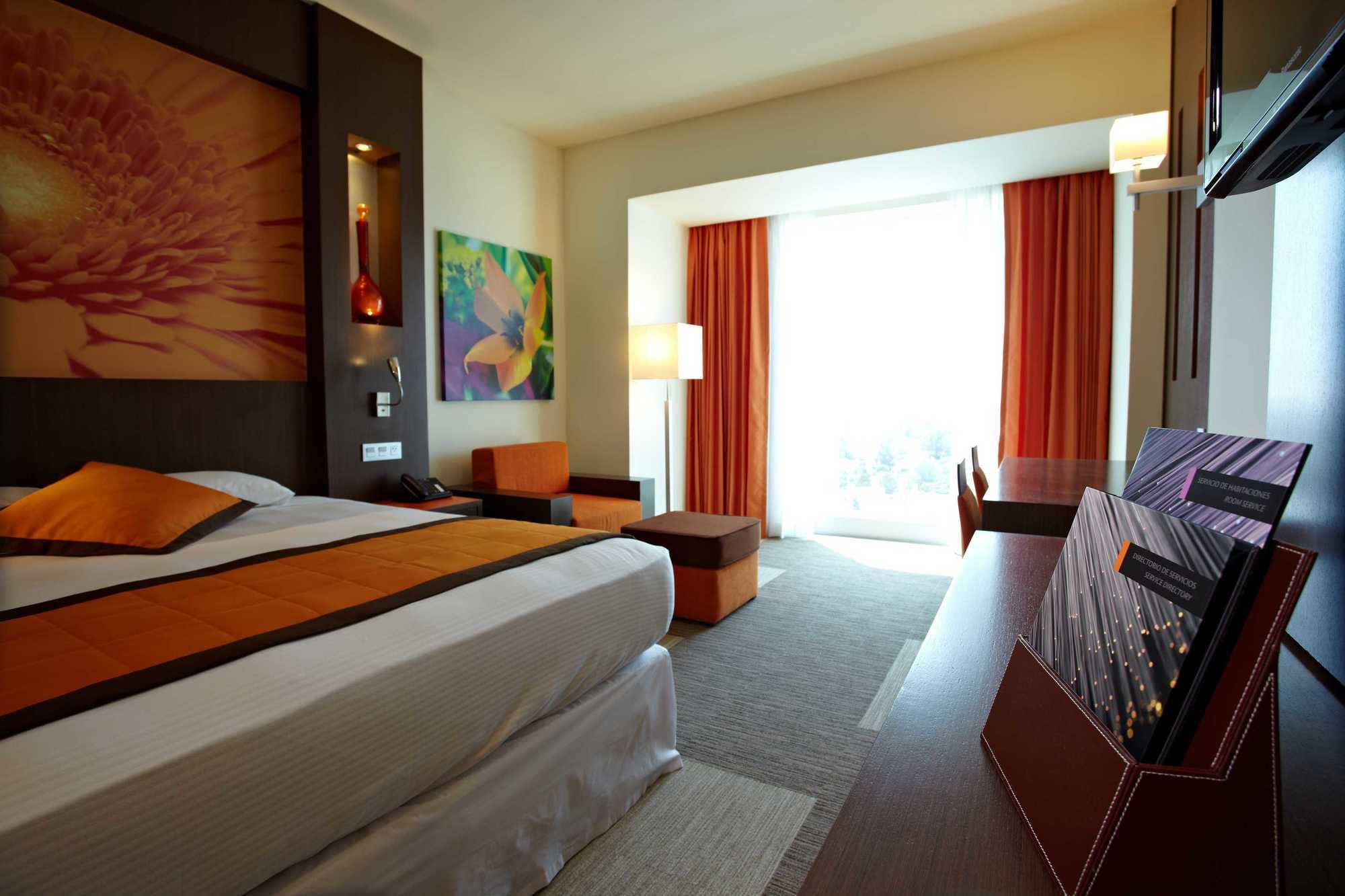 Riu Plaza Guadalajara Hotel Værelse billede